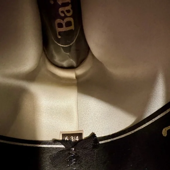 Elegant Black Wide Brim Hat - Picture 4 of 7